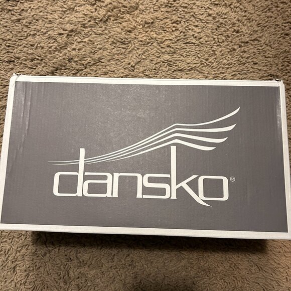 Dansko Flats Navy Size 39 (8.5-9) - Picture 4 of 4